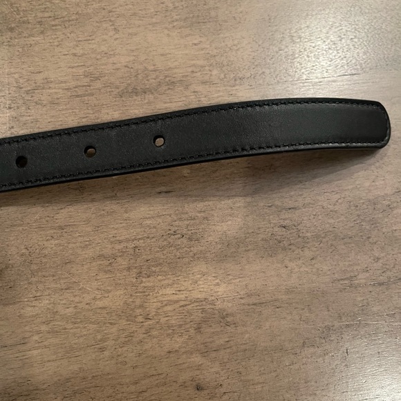 Gucci LEATHER BELT WITH DOUBLE G BUCKLE - Picture 6 of 8